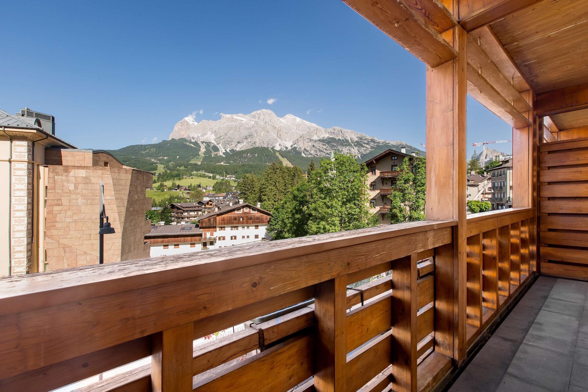 Radisson Residences Savoia Palace Cortina dʼAmpezzo Kültér fotó